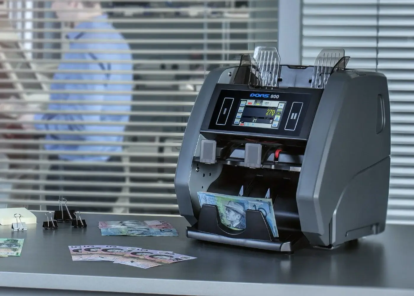 dors 820 02 min mi.jpeg